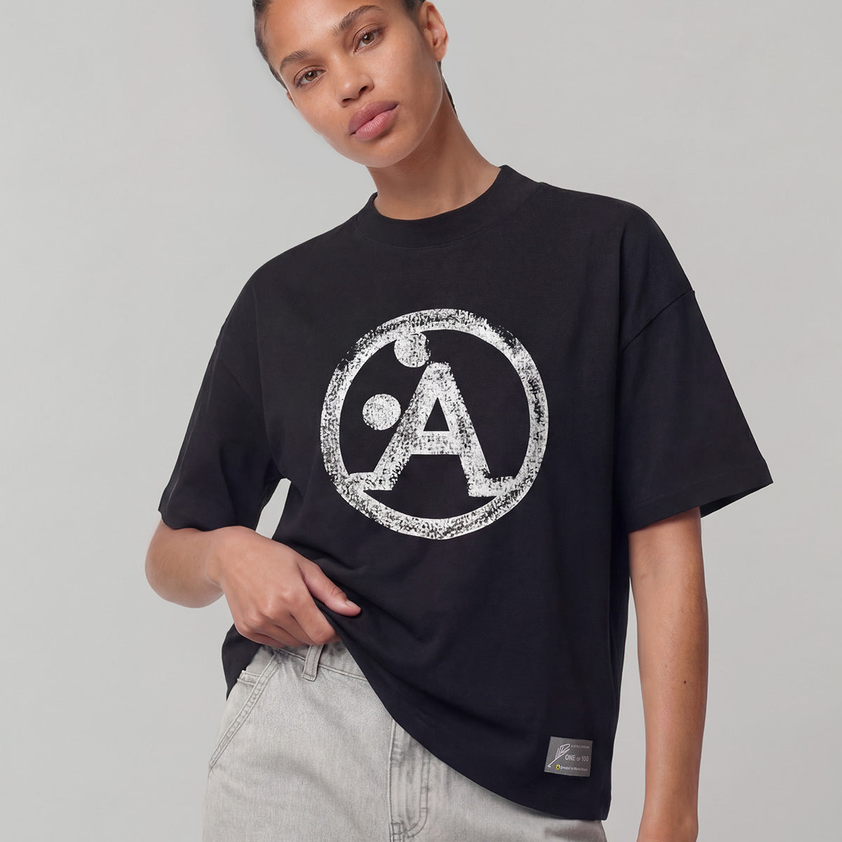 PRIMER LANZAMIENTO DEL FUNDADOR DE GALAXY TEE